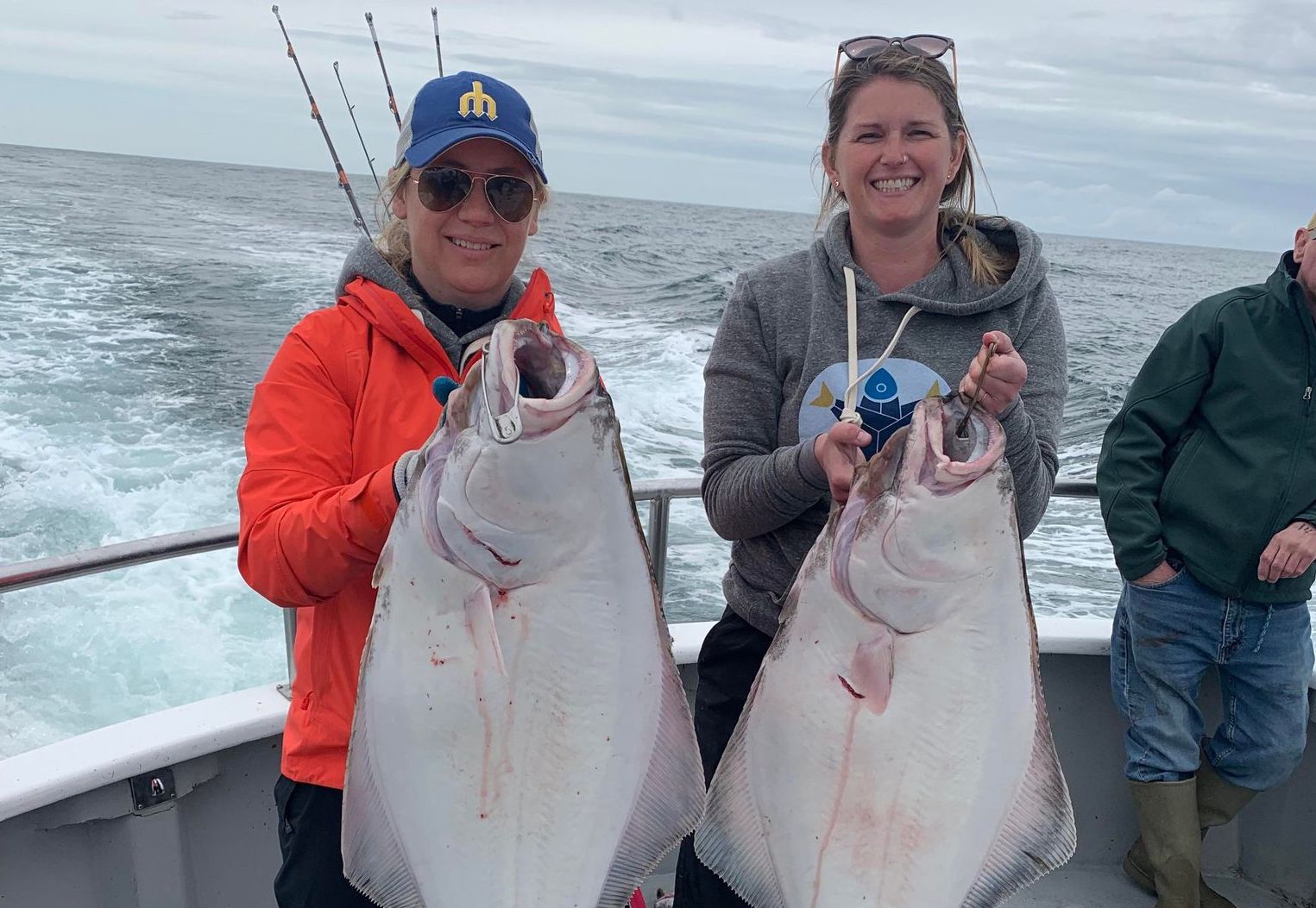 Read more about the article Halibut Fishing with Mutineer Charters in Westport, Washington